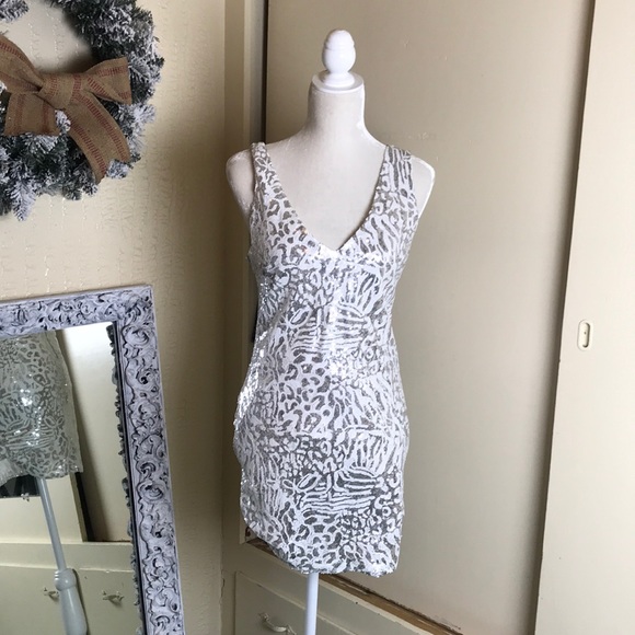 Forever 21 Dresses & Skirts - 🇺🇸 FOREVER 21 Sparkly Dress